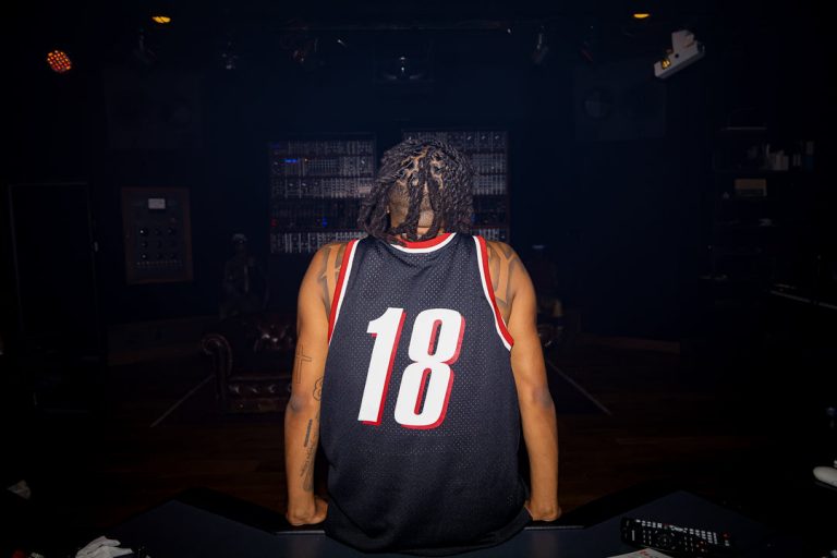 B/R SHOP -B/R SHOP N6A3220 1080x1080 768x512 1